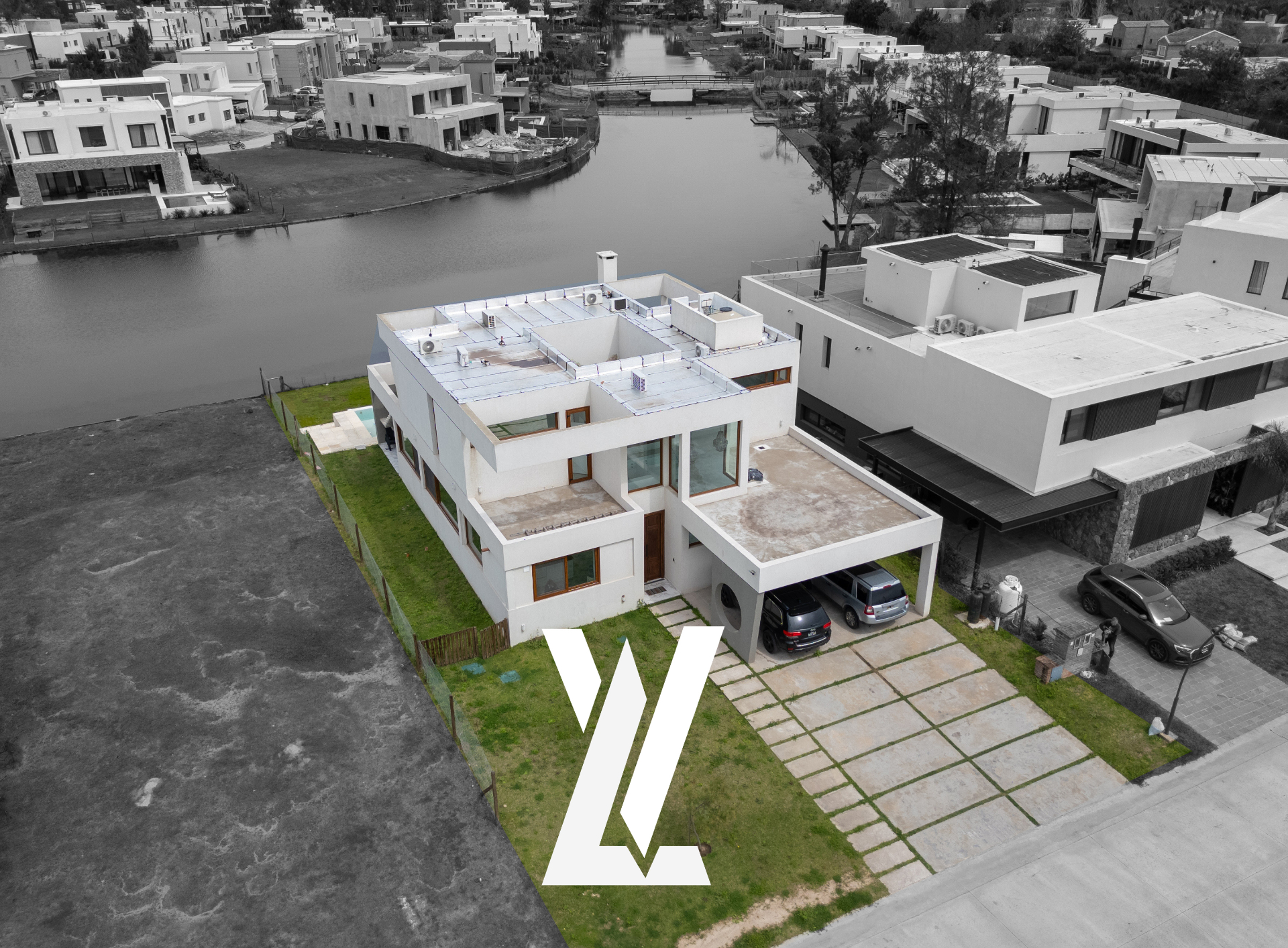 Fotografía inmobiliaria de Casa Laguna Grande en Nordelta, Tigre por SkyView