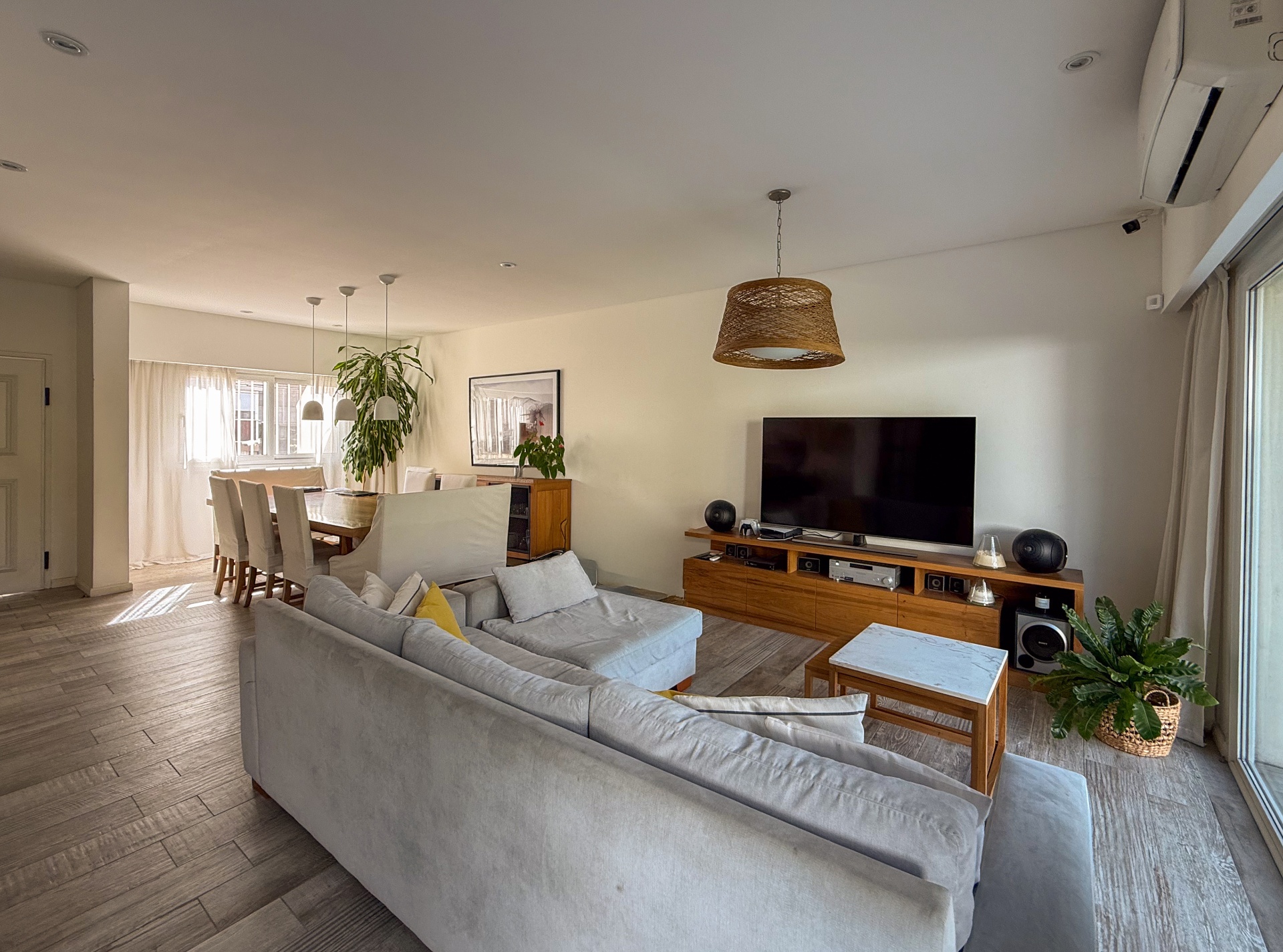 Fotografía inmobiliaria de Casa Vicente López en Vicente López, Buenos Aires — foto 4 por SkyView