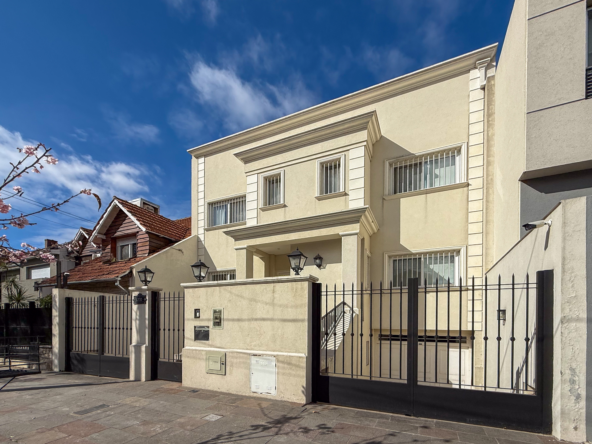 Fotografía inmobiliaria de Casa Vicente López en Vicente López, Buenos Aires — foto 2 por SkyView