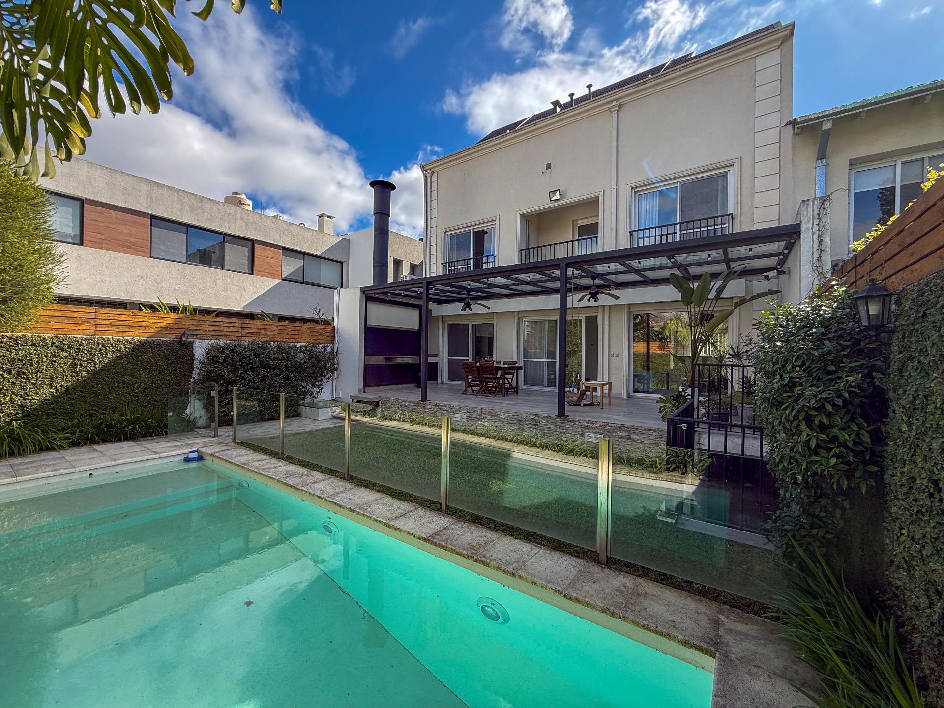 Fotografía inmobiliaria de Casa Vicente López en Vicente López, Buenos Aires — foto 6 por SkyView